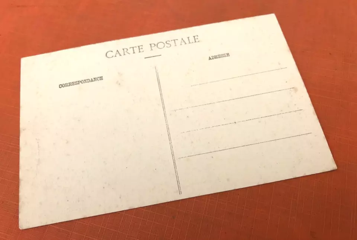 Carte postale ancienne Granville (Manche) L' Eglise Saint-Paul et le Monument du Souvenir Français - photo numéro 3