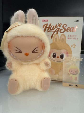 Labubu Have A Seat - Sisi