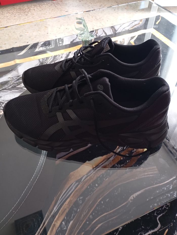 Baskets asics gel carbon neuve sans étiquette