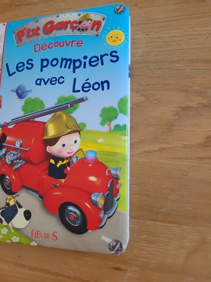 Livre découvre les pompiers - photo numéro 2