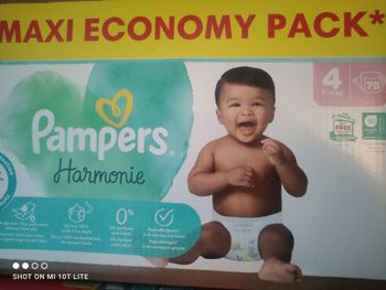 Couches Pampers harmonie