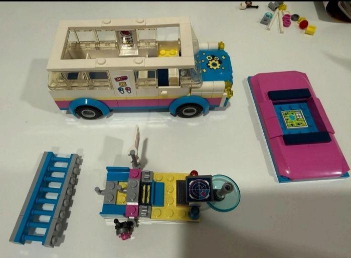 Lego Friends Le véhicule de mission d'Olivia 41333
- photo numéro 5