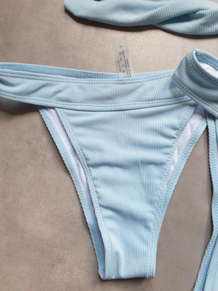 Maillot de bain neuf - photo numéro 3