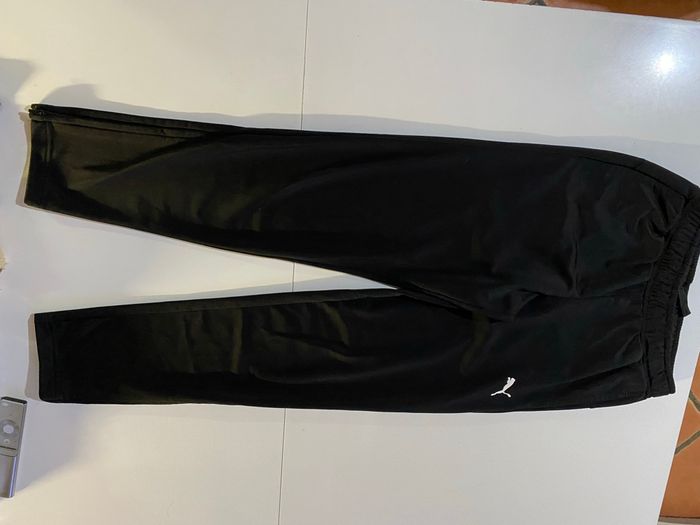 Bas de jogging noir puma taille 11/12 ans