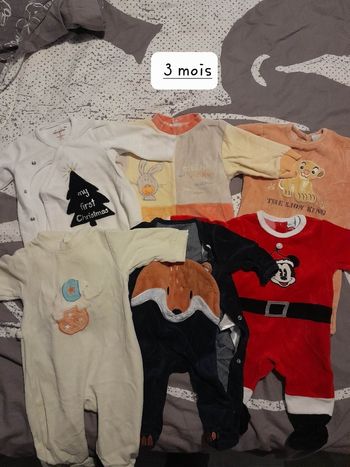 Lot pyjamas 3 mois
