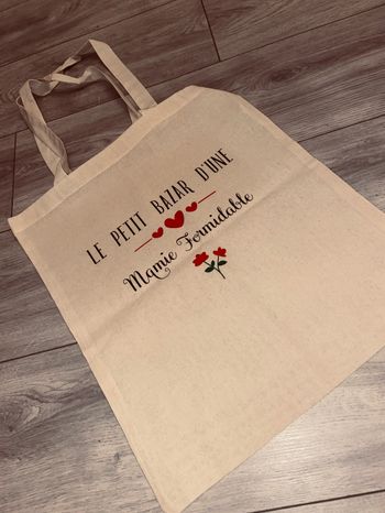 Tote bag