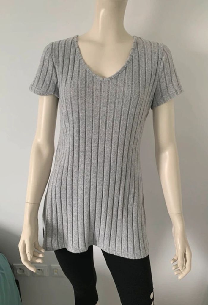 Top tunique gris manches courtes taille L ou 40/42 - photo numéro 2