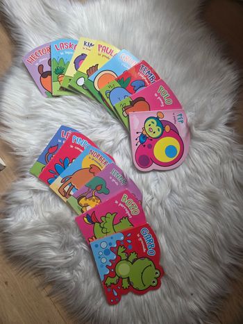 Lot de 14 livres animaux