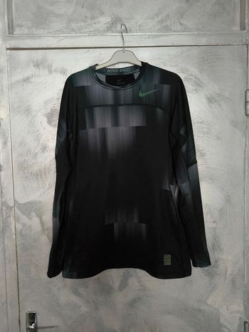 Tee shirt de sport noir et gris Nike  taille M