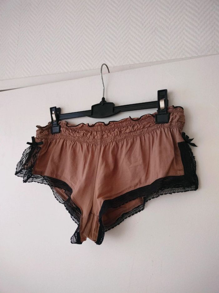 Short marron Undiz M