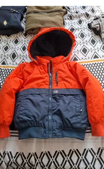 blouson "tape à l'oeil" 3 ans