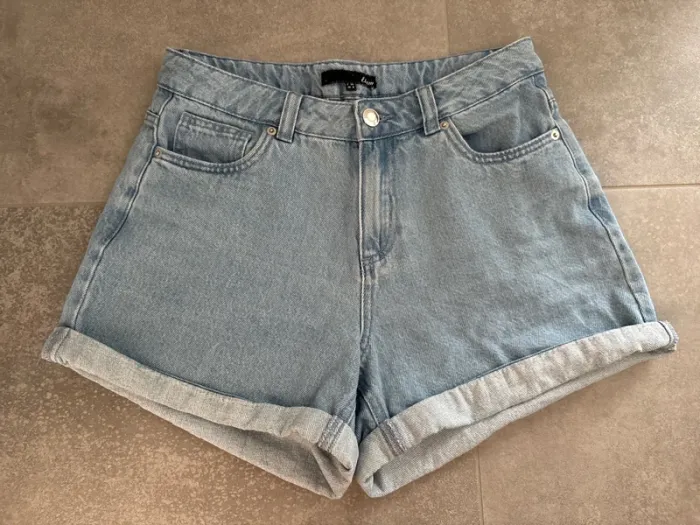 Short en jean taille haute bleu claire avec poche - photo numéro 2