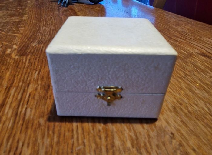 Rond de Serviette en Métal Argenté dans son coffret d'origine, Neuf jamais utilisé - photo numéro 8