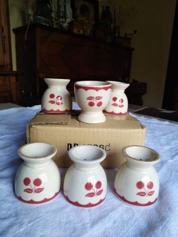 6 coquetiers en porcelaine neufs