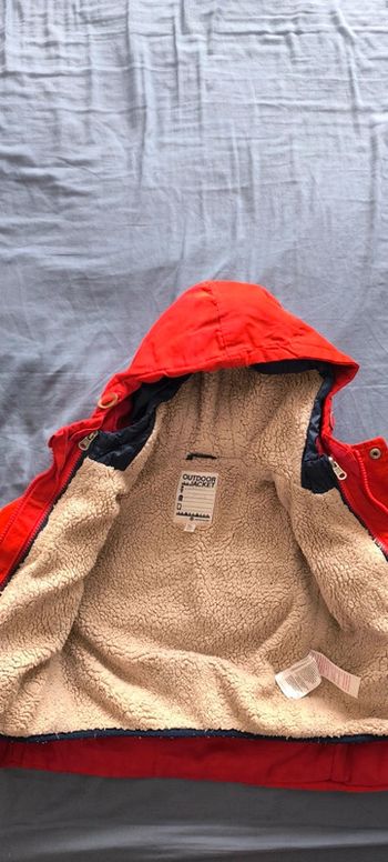 Manteau rouge