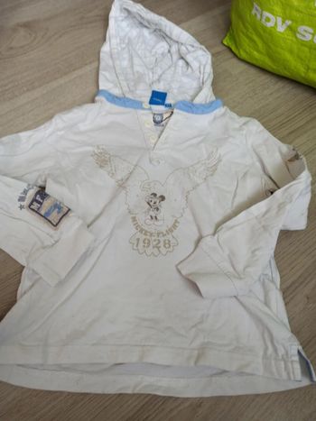 Maillot manches longues à capuche