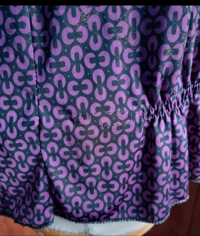 T-shirt violet pailleté taille L - photo numéro 7