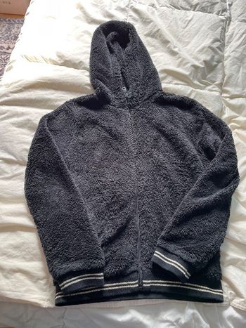 Veste capuche moumoute