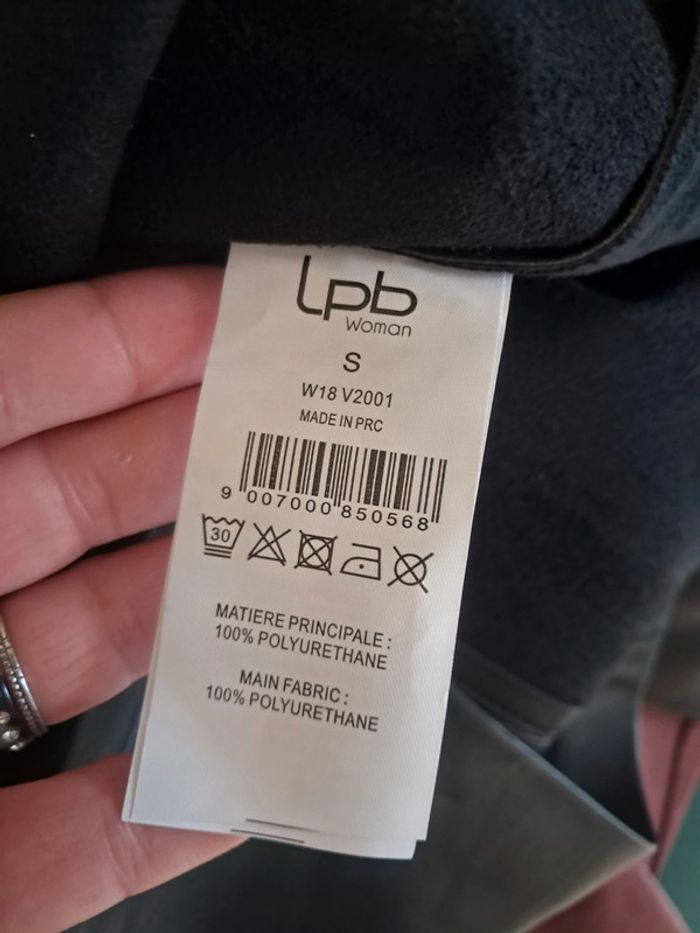 Les petites bombes robe simili T.36 neuve - photo numéro 12