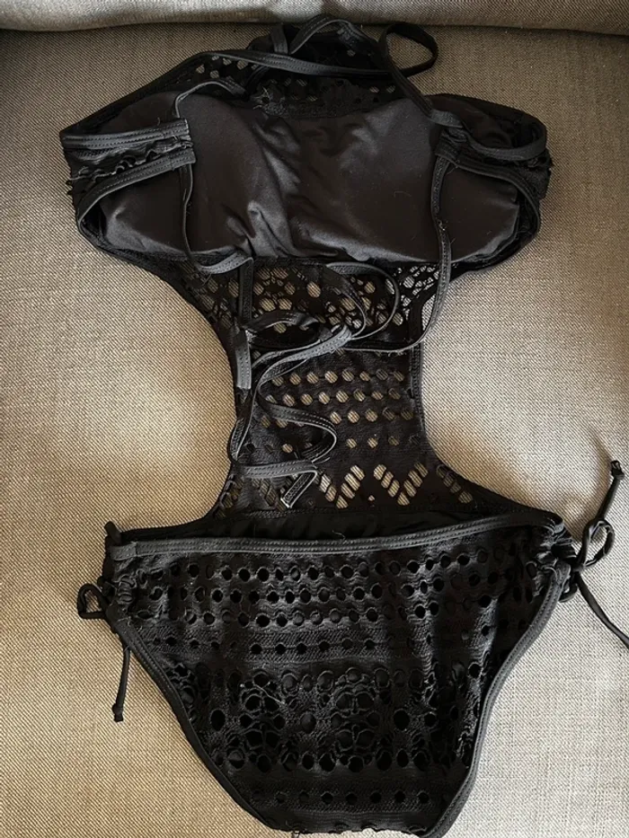 Maillot de bain taille S - photo numéro 6