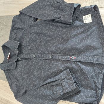 Chemise noire Tape à l'oeil