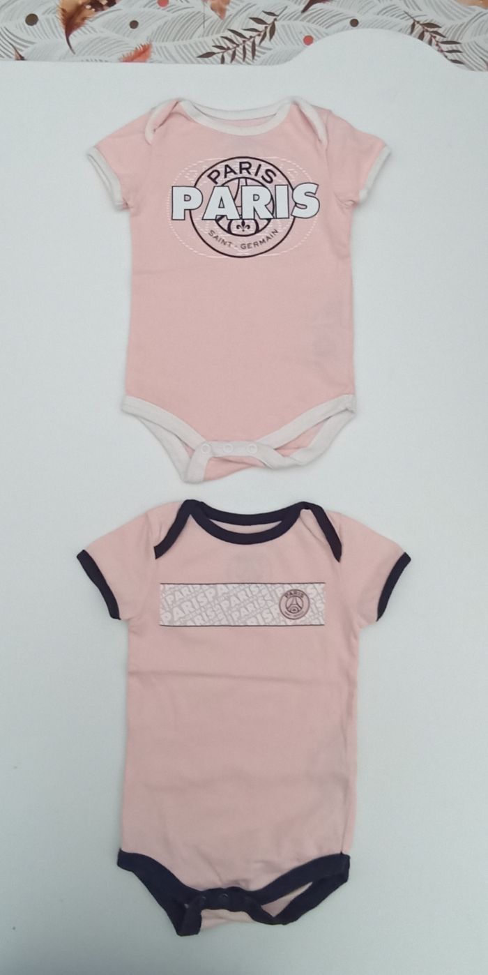 Lot de 2 Bodies PSG, Taille 6 mois, neuf