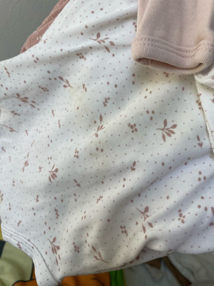 Lot 3 bodies manches longues 3mois - photo numéro 3