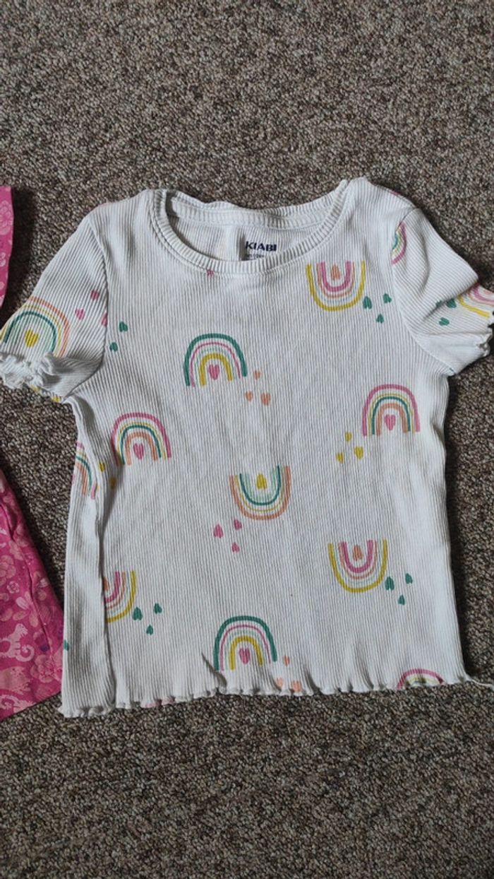 Lot 2 tee shirts 4 ans - photo numéro 3