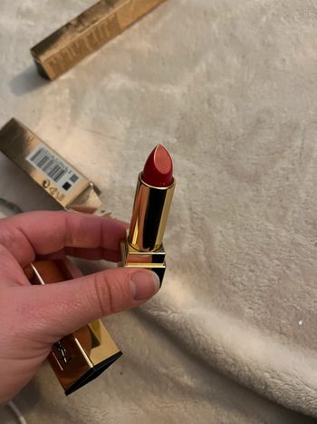 Rouge à lèvre Yves saint Laurent
