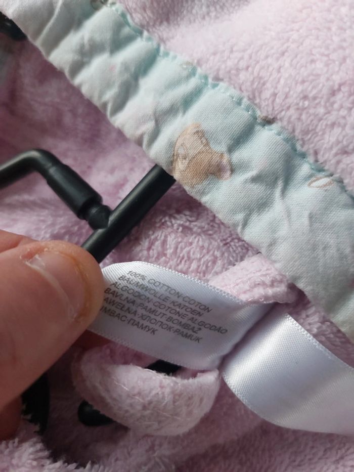 Peignoir Disney C&A taille 24 - 36
mois (92 cm) - photo numéro 5