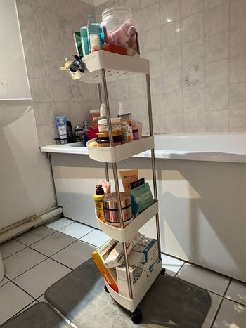 Étagère d’angle de rangement blanc 4 étages à roulette