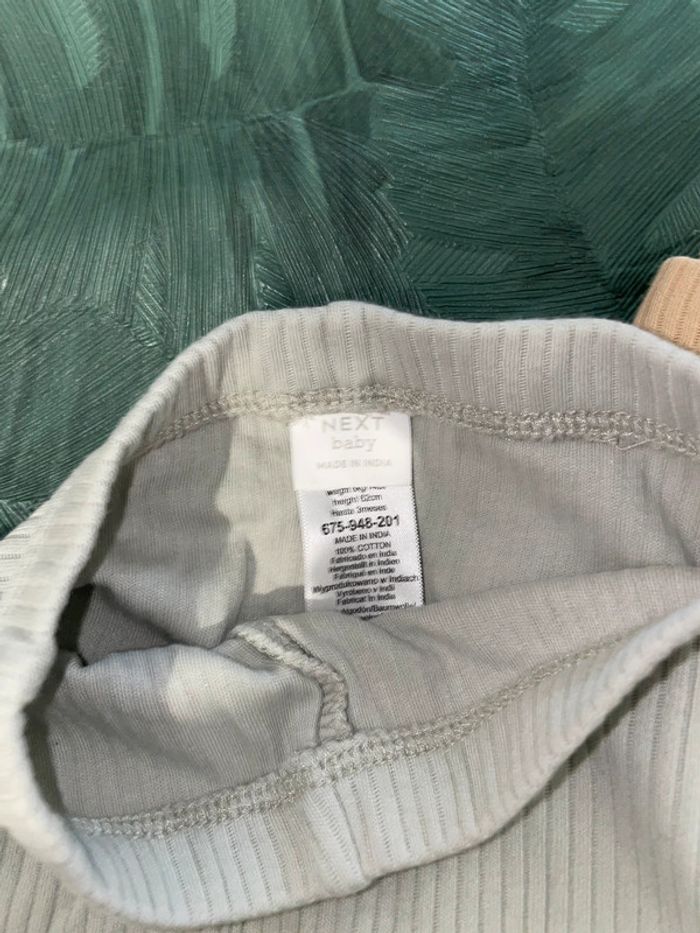Lot de 4 pantalons 3 mois - photo numéro 3