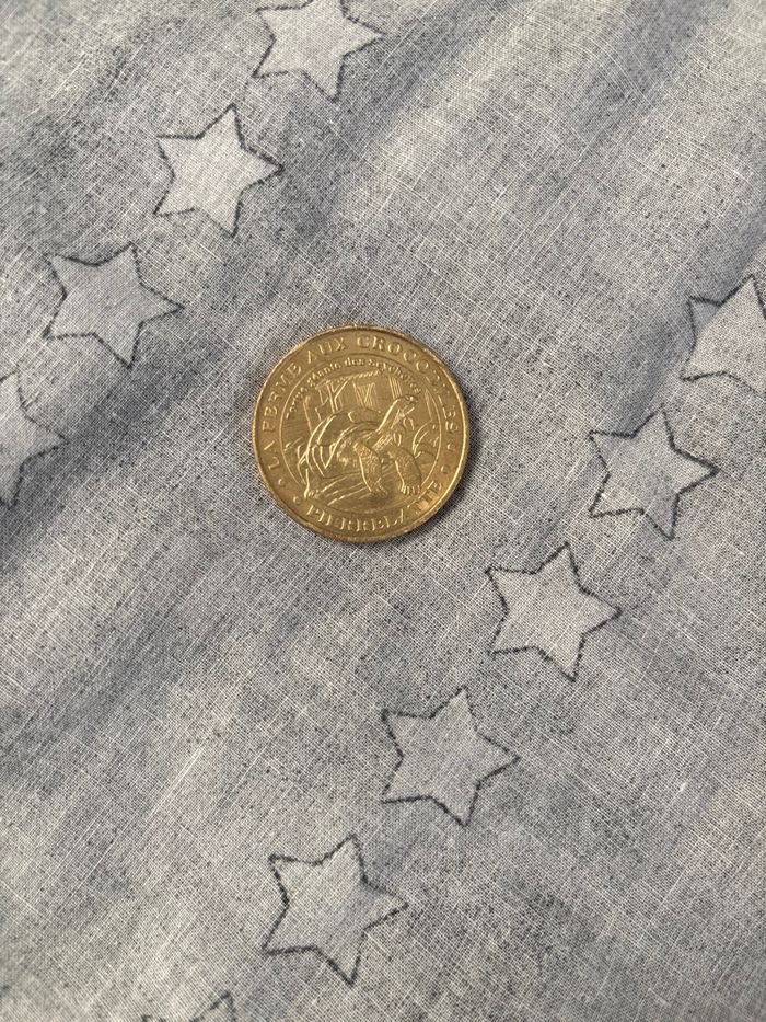 Pièce souvenir ferme aux crocodiles