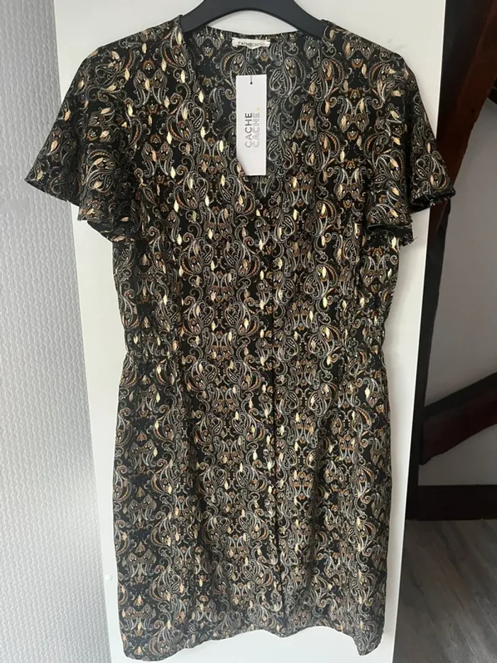 Robe décolleté V - photo numéro 2
