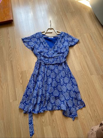 Robe bleue d’été