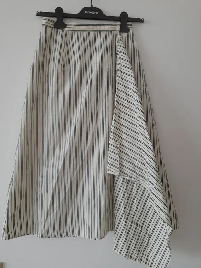 Jupe portefeuille neuve