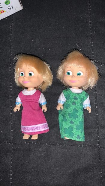 Lot 2 poupées Masha