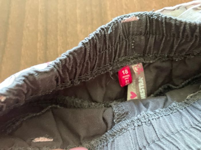 Lot veste zippé et pantalon orchestra 18m - photo numéro 3