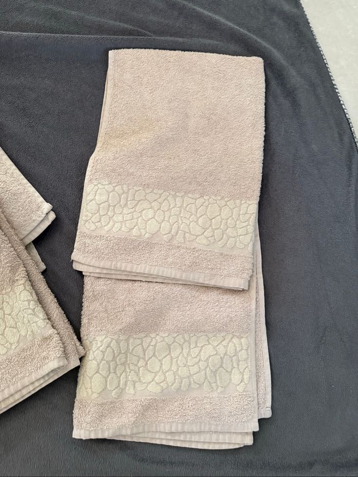 Lot serviettes de bain + draps de bain  beige 3 suisses - photo numéro 2