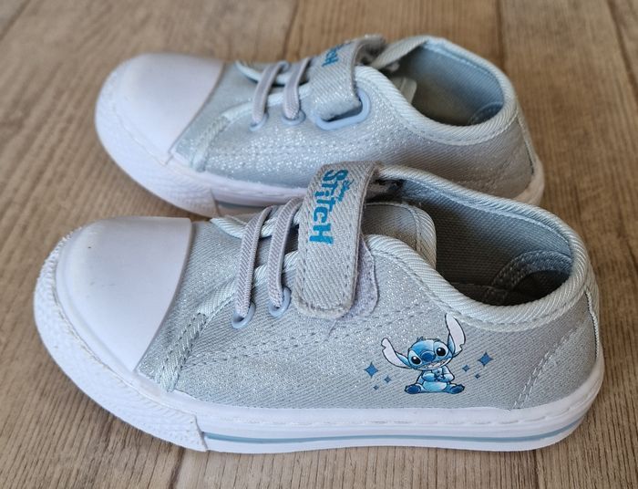 Baskets Disney Stitch – pointure 26 - photo numéro 2