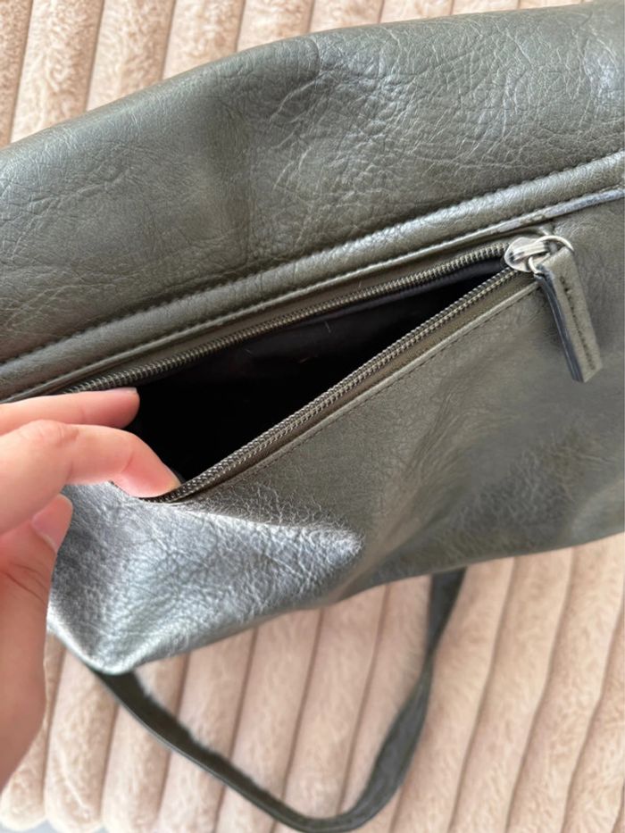 Petit sac à main classe élégant similicuir gris anthracite avec poches extérieures et intérieures - photo numéro 8