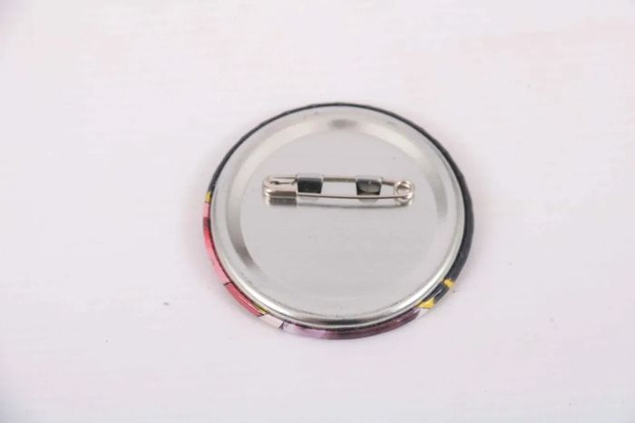 Badge Shaman King Officiel Bandai : Anna Kyoyama - photo numéro 2