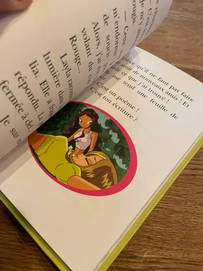 Livre La bibliothèque Rose Winx Club Numéro 10 À la poursuite du Codex - photo numéro 7