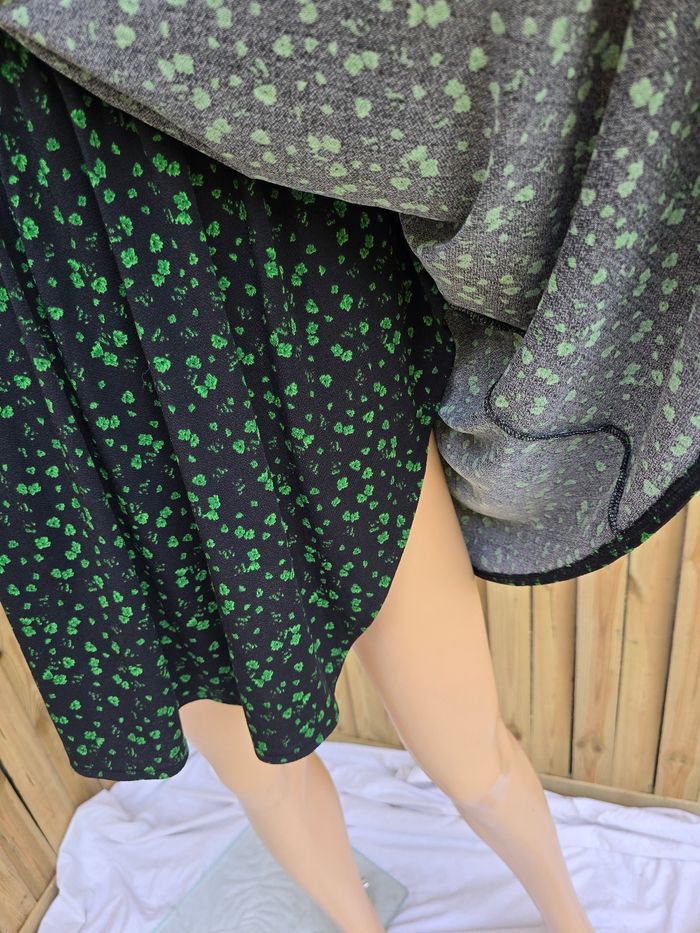 Robe fleurie 🍒MNG🍒portée 1 fois Taille 36 - photo numéro 5