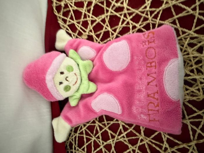 Lutin CMP doudou marionnette rose Framboise