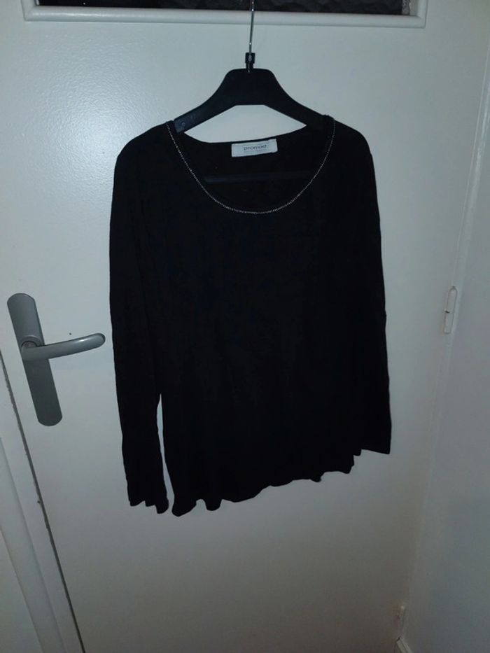 Pull noir