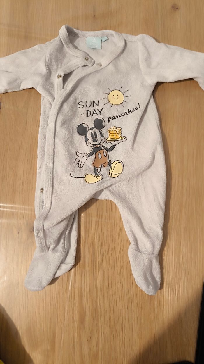 Pyjama 1 mois