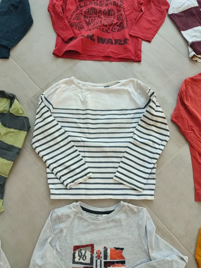 Lot de 9 Tshirts manches longues garçon 5 ans - photo numéro 8