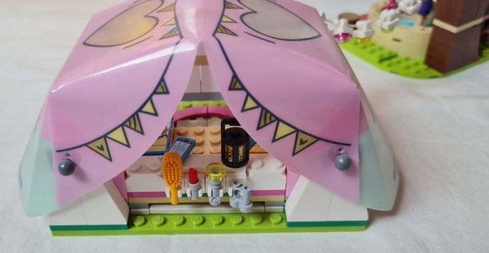 Lego Friends Le camping glamour dans la nature 41392 - photo numéro 7