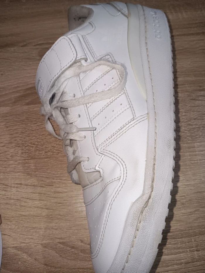 Baskets Adidas Taille 46 Forum Low blanches vintage - photo numéro 4